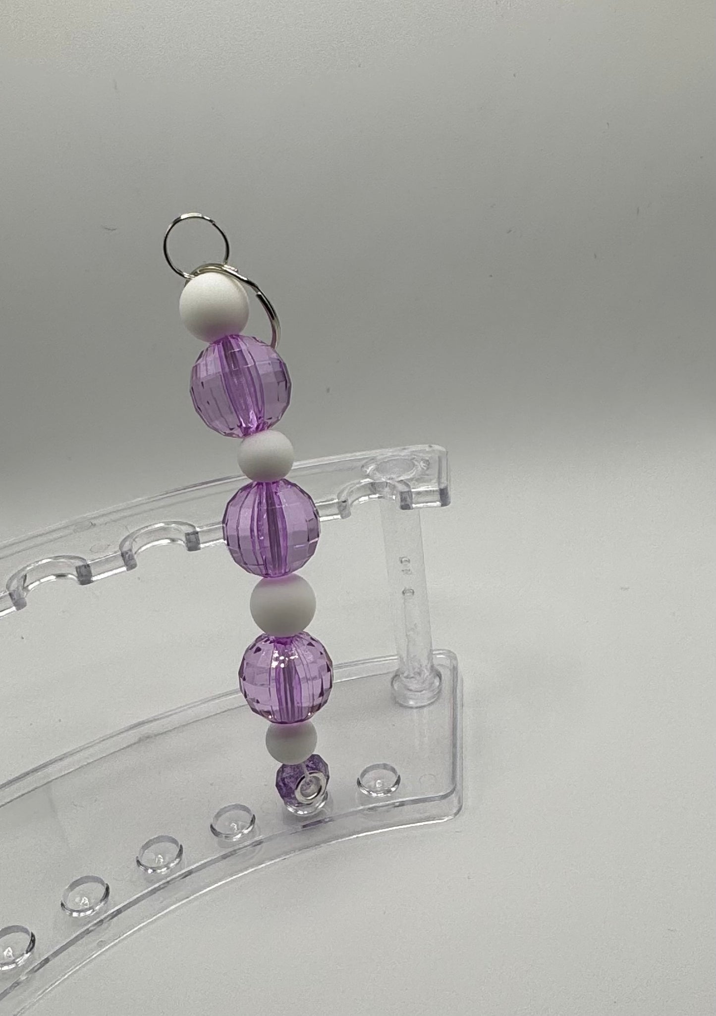 Keychain / Purple Diamond & White