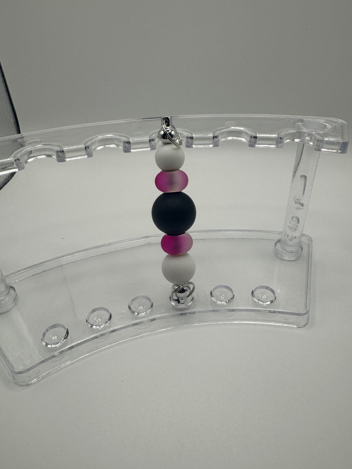 Pullie - Black, Pink & White